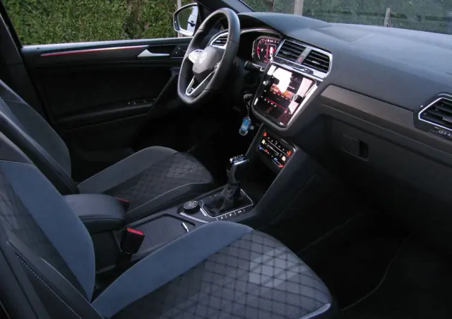 VOLKSWAGEN Tiguan 2.0 TDI SCR 4MotION DSG R-Line