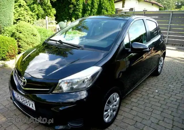 TOYOTA Yaris 1.4 D-4D Premium
