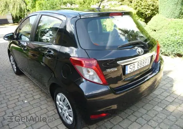 TOYOTA Yaris 1.4 D-4D Premium