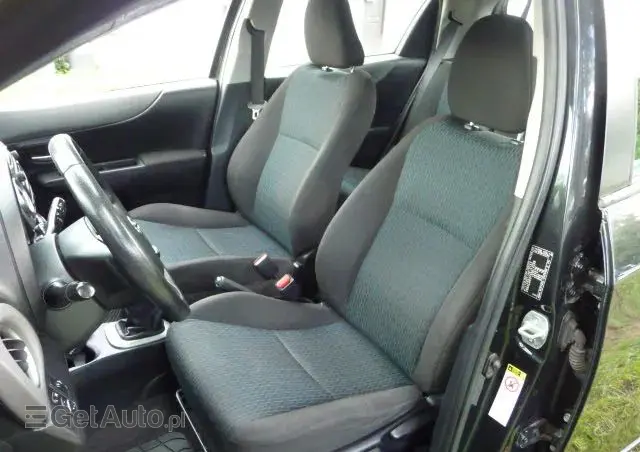 TOYOTA Yaris 1.4 D-4D Premium