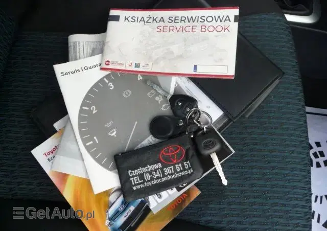 TOYOTA Yaris 1.4 D-4D Premium