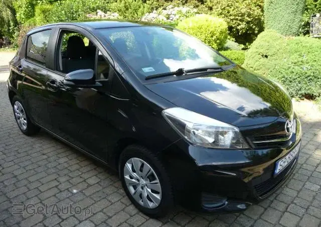 TOYOTA Yaris 1.4 D-4D Premium