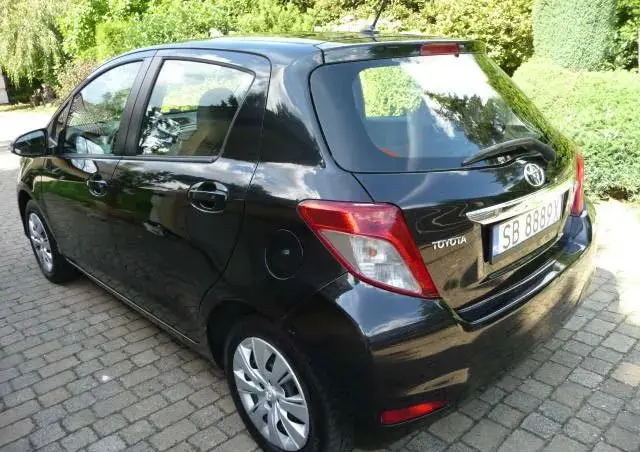TOYOTA Yaris 1.4 D-4D Premium