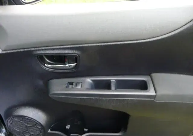 TOYOTA Yaris 1.4 D-4D Premium