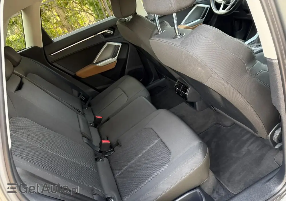 AUDI Q3 35 TFSI Advanced S tronic