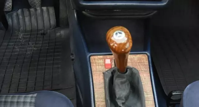 MERCEDES-BENZ W 201 (190) 