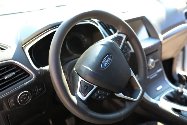 FORD S-Max Titanium