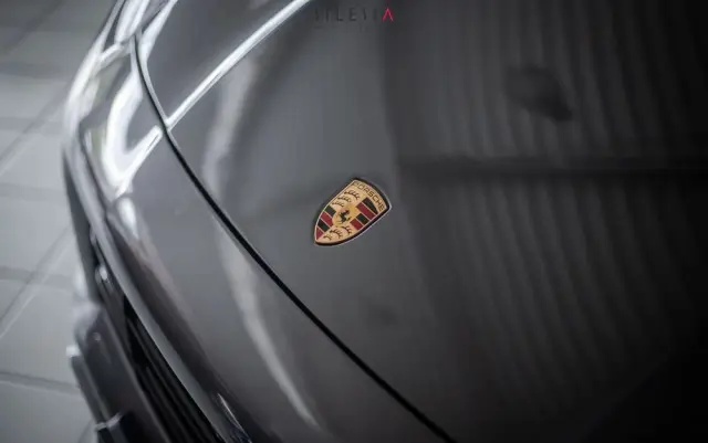 PORSCHE Cayenne GTS