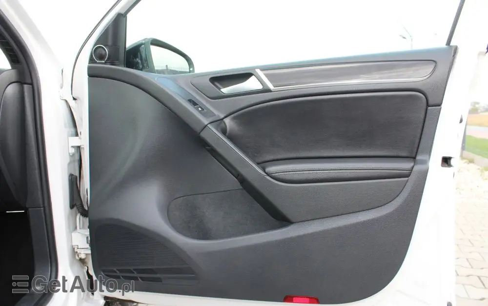 VOLKSWAGEN Golf 2.0 TDI DPF DSG GTD