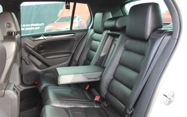 VOLKSWAGEN Golf 2.0 TDI DPF DSG GTD