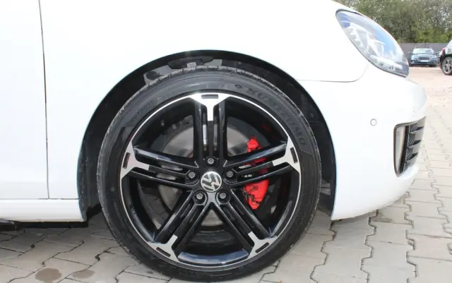 VOLKSWAGEN Golf 2.0 TDI DPF DSG GTD