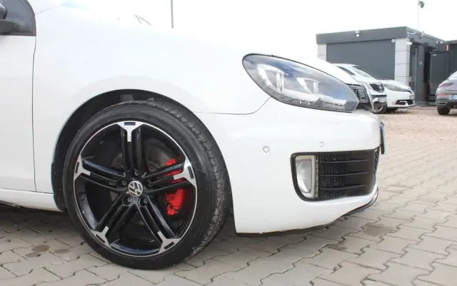 VOLKSWAGEN Golf 2.0 TDI DPF DSG GTD