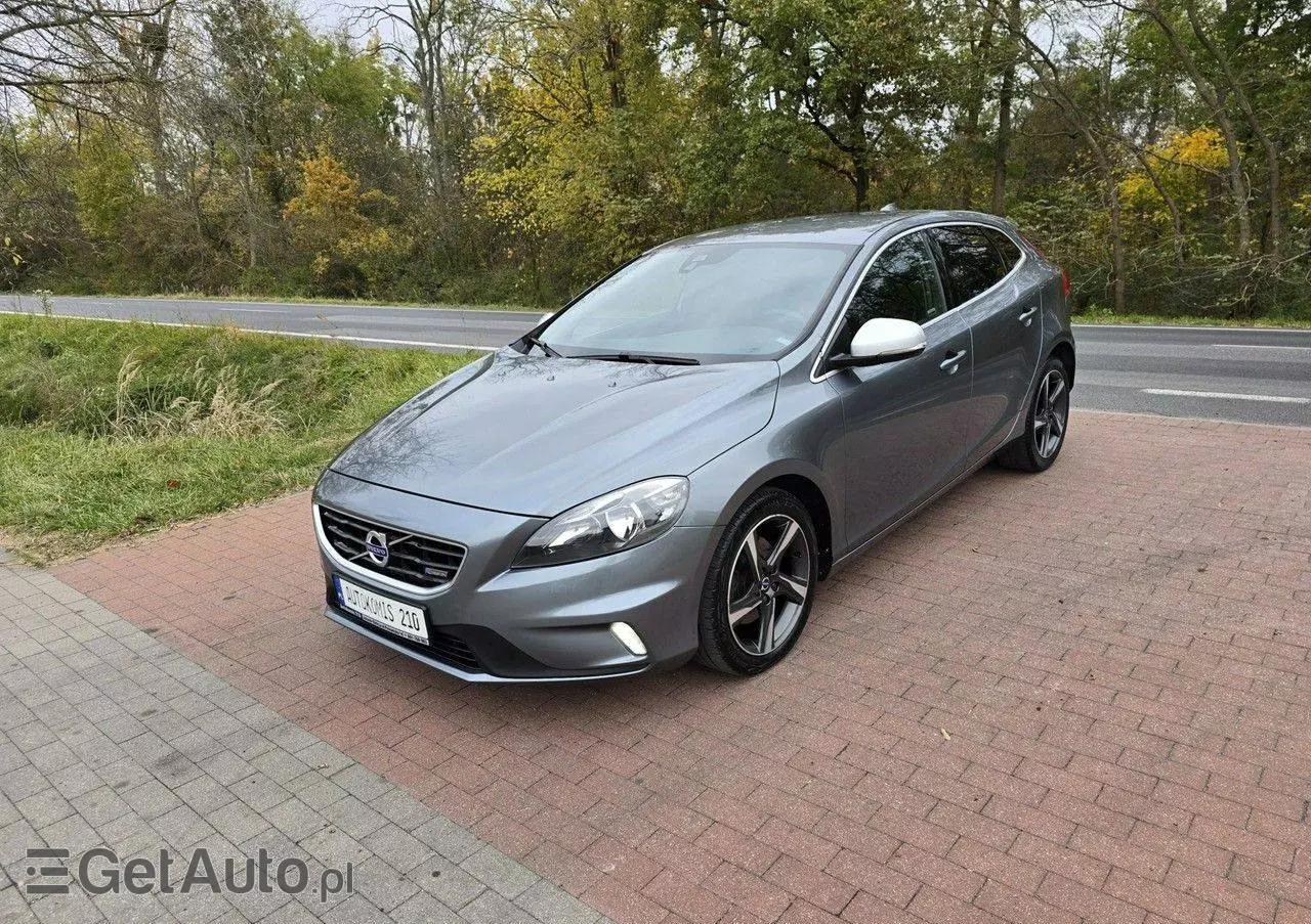 VOLVO V40 D2 RDesign