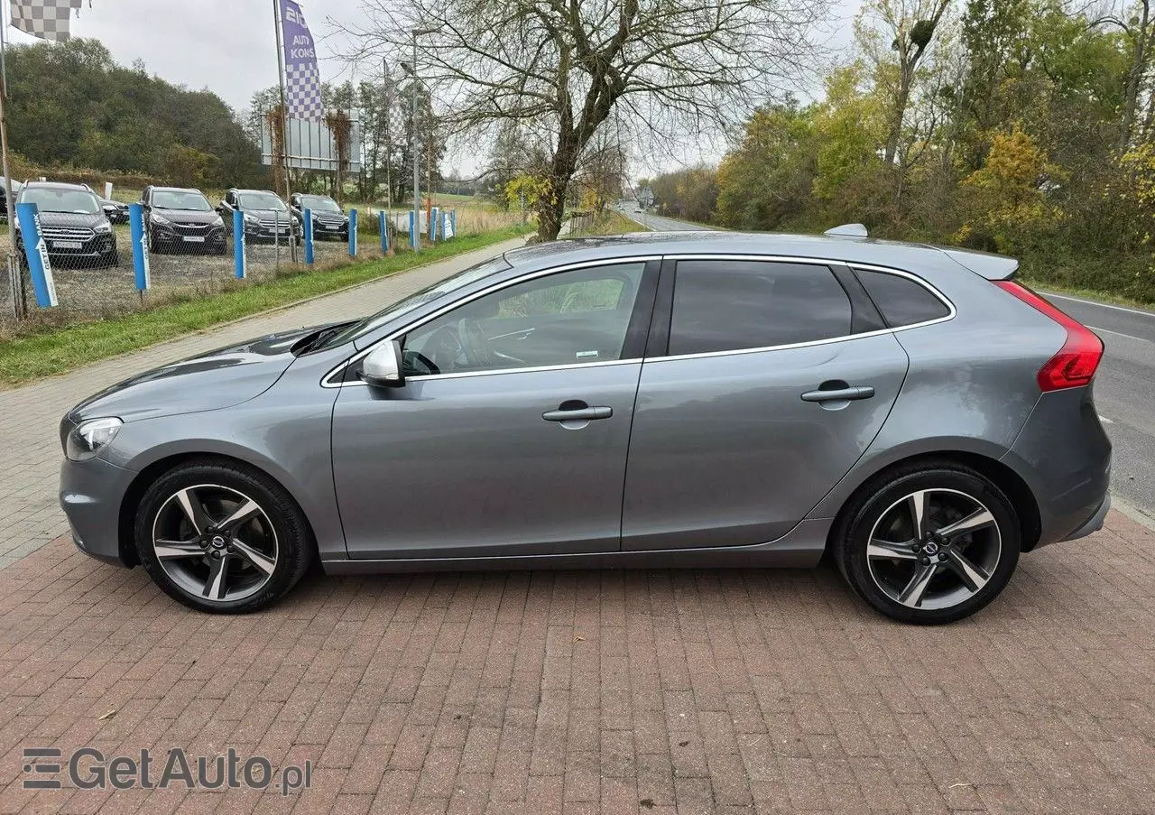 VOLVO V40 D2 RDesign