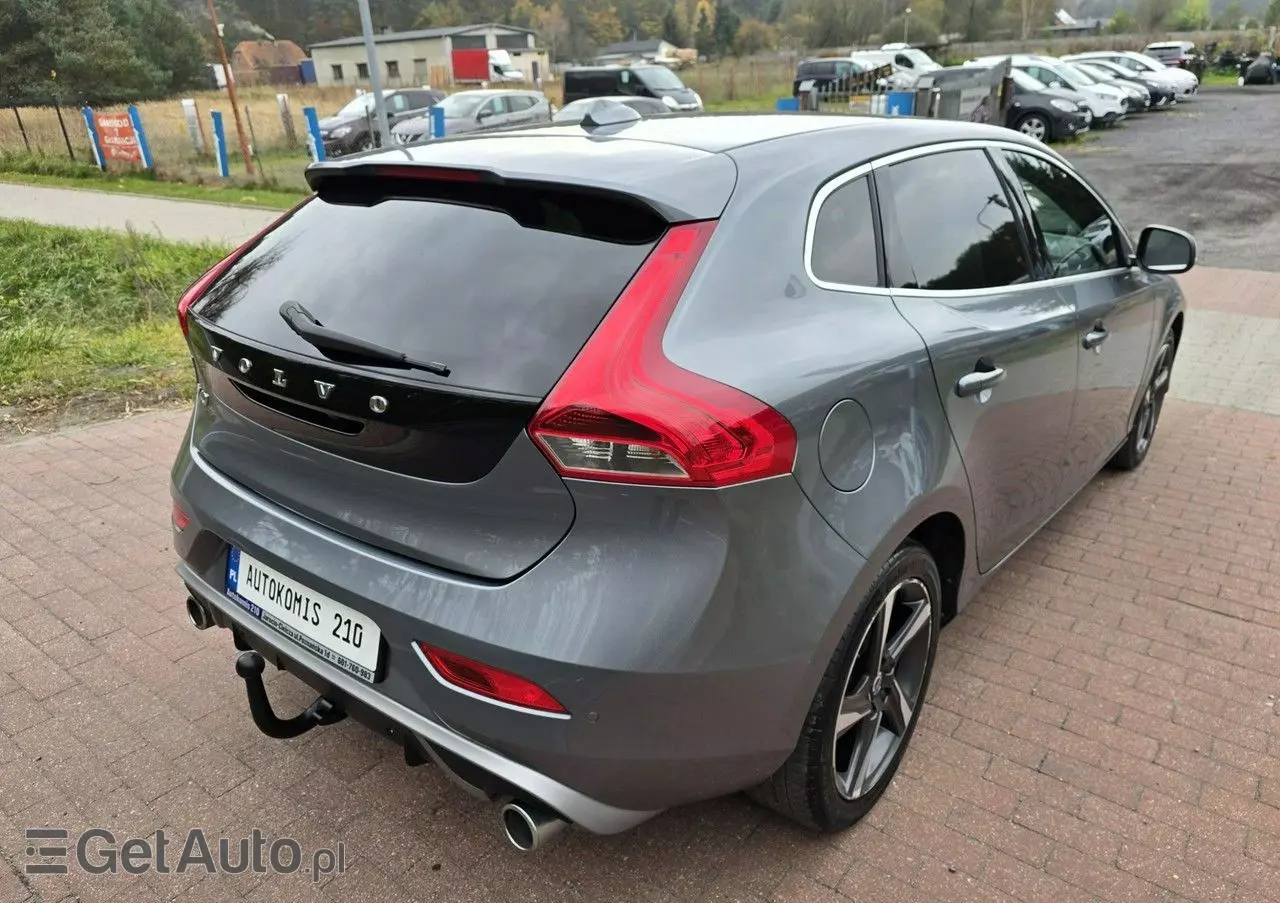 VOLVO V40 D2 RDesign