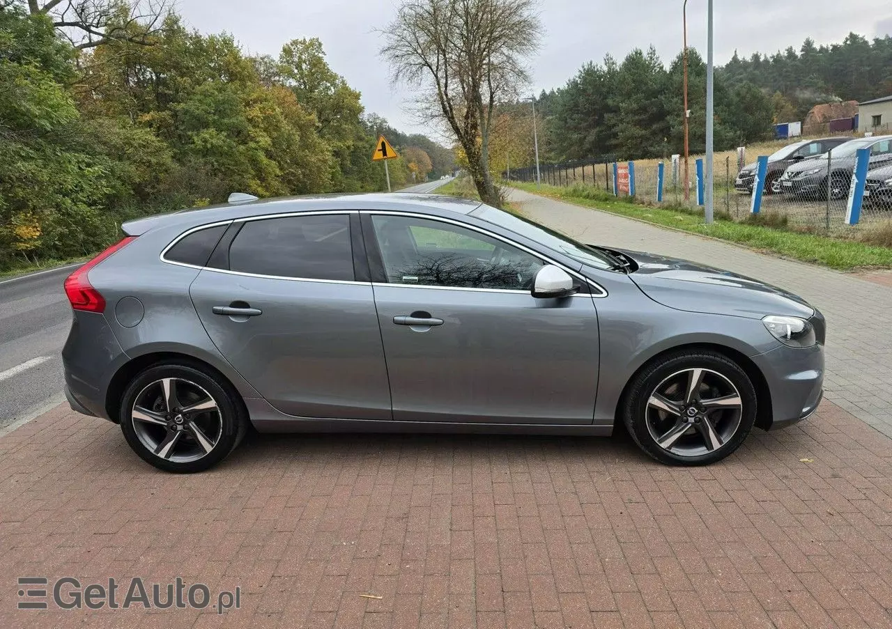 VOLVO V40 D2 RDesign