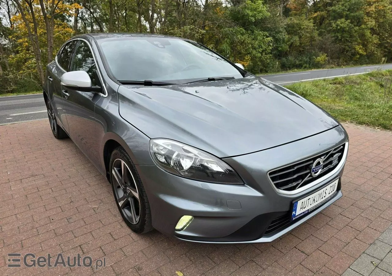 VOLVO V40 D2 RDesign