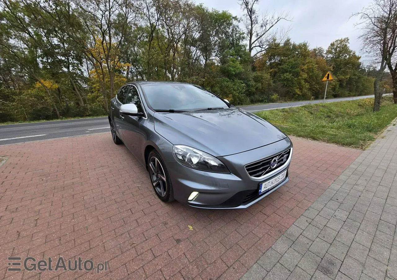 VOLVO V40 D2 RDesign
