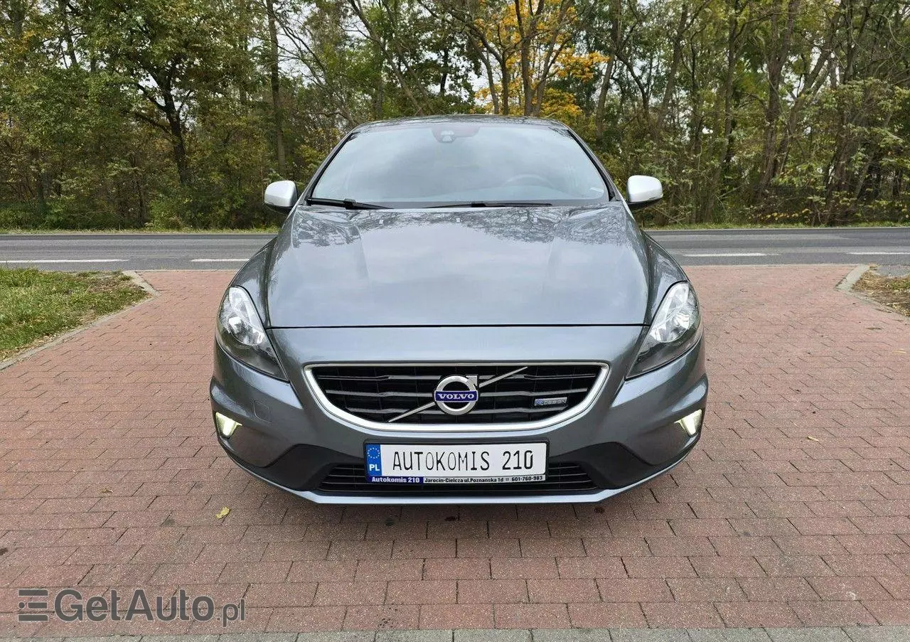 VOLVO V40 D2 RDesign