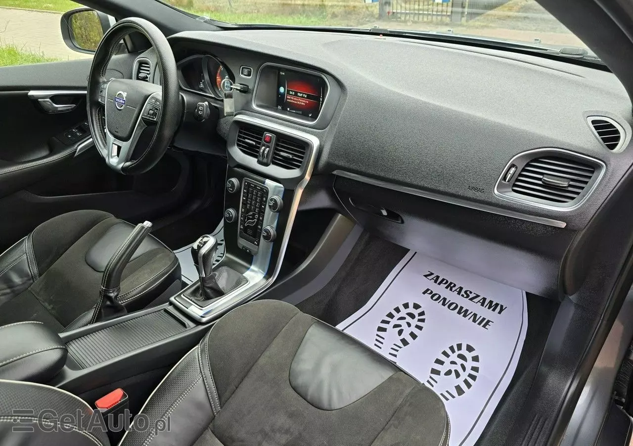 VOLVO V40 D2 RDesign