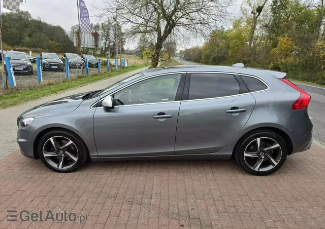 VOLVO V40 D2 RDesign