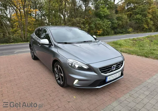 VOLVO V40 D2 RDesign