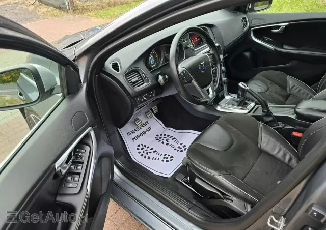 VOLVO V40 D2 RDesign