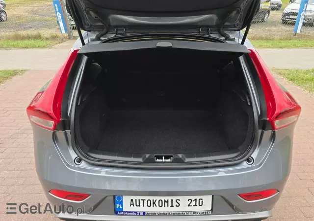 VOLVO V40 D2 RDesign