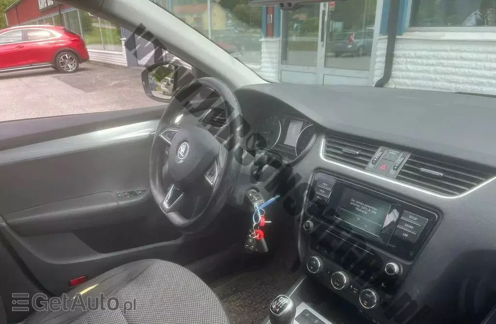 SKODA Octavia 