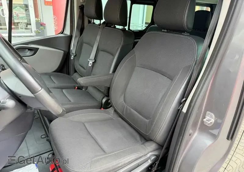 RENAULT Trafic ENERGY Grand Combi Expression