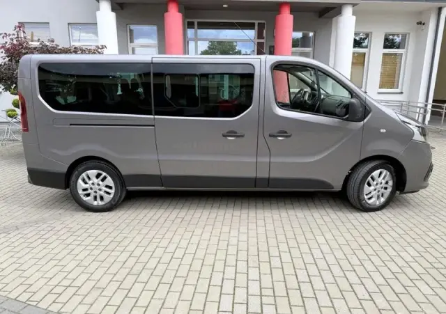 RENAULT Trafic ENERGY Grand Combi Expression