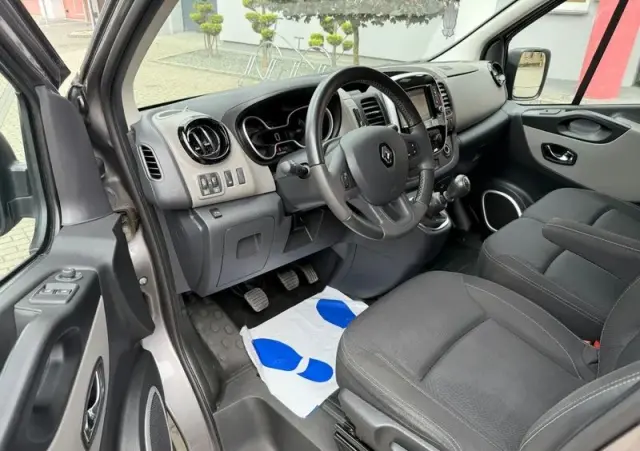 RENAULT Trafic ENERGY Grand Combi Expression