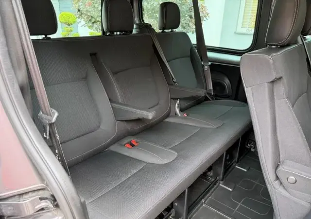 RENAULT Trafic ENERGY Grand Combi Expression