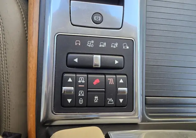 LAND ROVER Range Rover Sport S 3.0SD V6 HSE