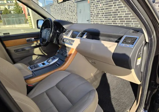 LAND ROVER Range Rover Sport S 3.0SD V6 HSE