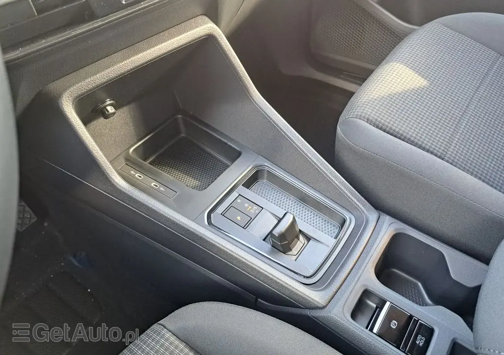 VOLKSWAGEN Caddy 2.0 TDI DSG