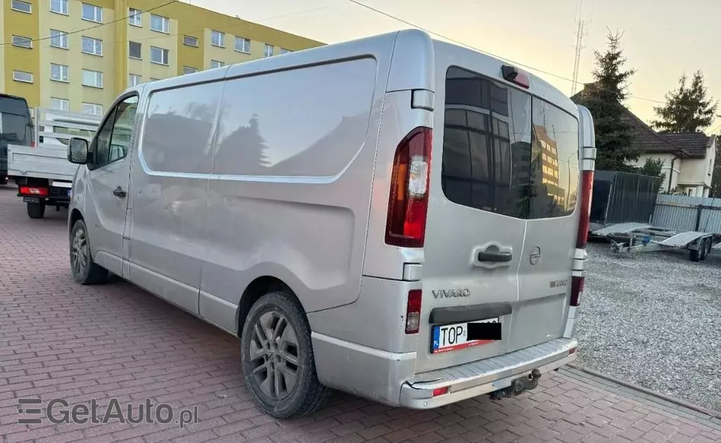 OPEL Vivaro 