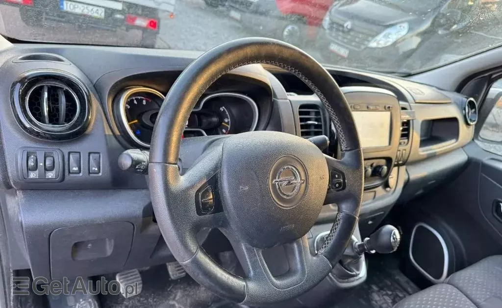 OPEL Vivaro 