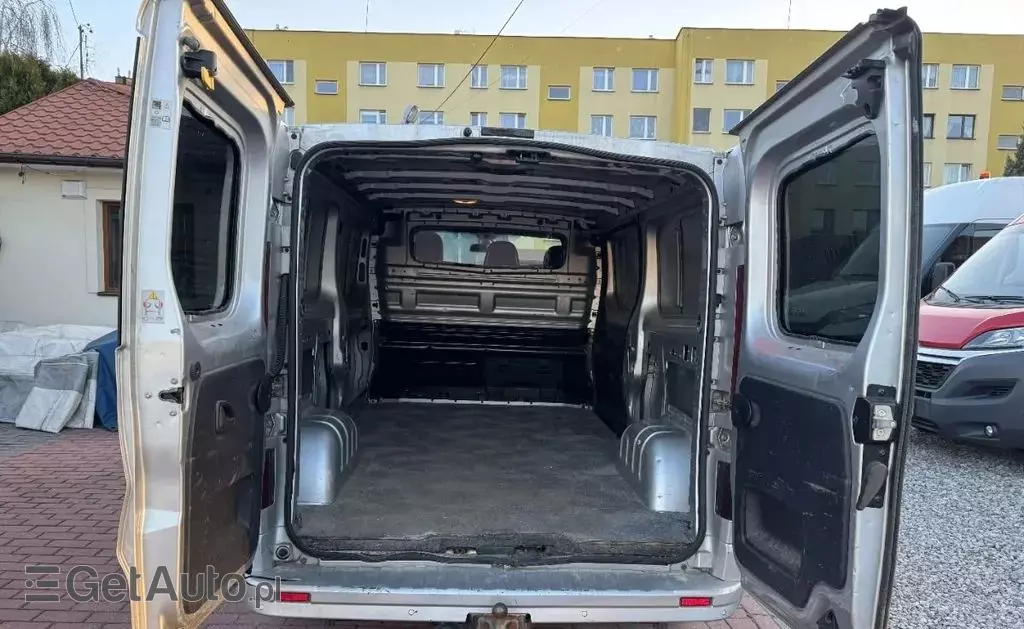 OPEL Vivaro 
