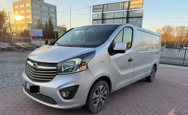 OPEL Vivaro 