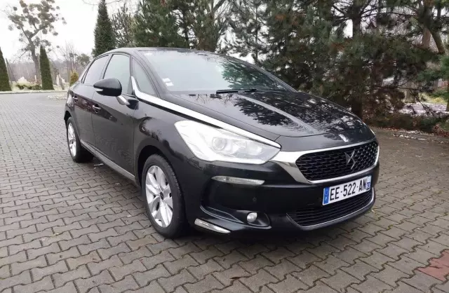 CITROEN DS5 