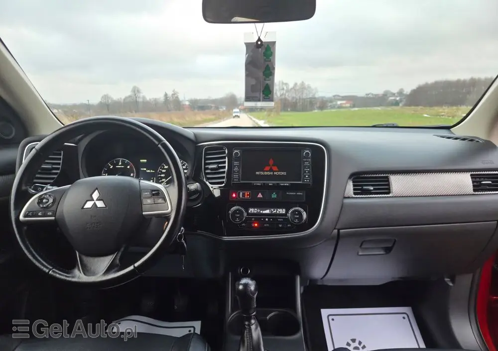 MITSUBISHI Outlander 2.2 DI-D 4WD Plus
