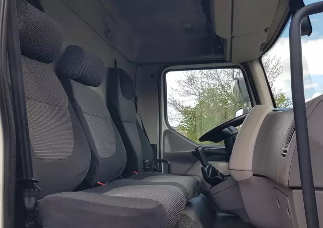 DAF 16T LF 230 WINDA CHŁODNIA 16EP 6,60x2,48x2,39 KLIMA IZOTERMA MROŹNIA 