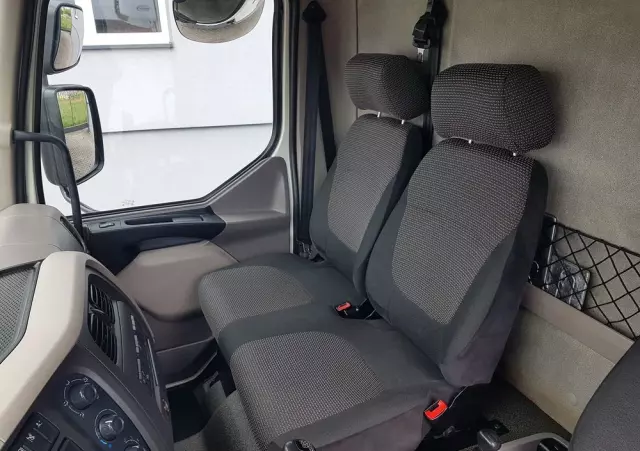 DAF 16T LF 230 WINDA CHŁODNIA 16EP 6,60x2,48x2,39 KLIMA IZOTERMA MROŹNIA 