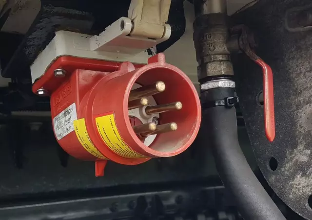 DAF 16T LF 230 WINDA CHŁODNIA 16EP 6,60x2,48x2,39 KLIMA IZOTERMA MROŹNIA 