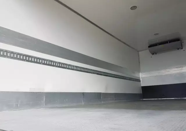 DAF 16T LF 230 WINDA CHŁODNIA 16EP 6,60x2,48x2,39 KLIMA IZOTERMA MROŹNIA 