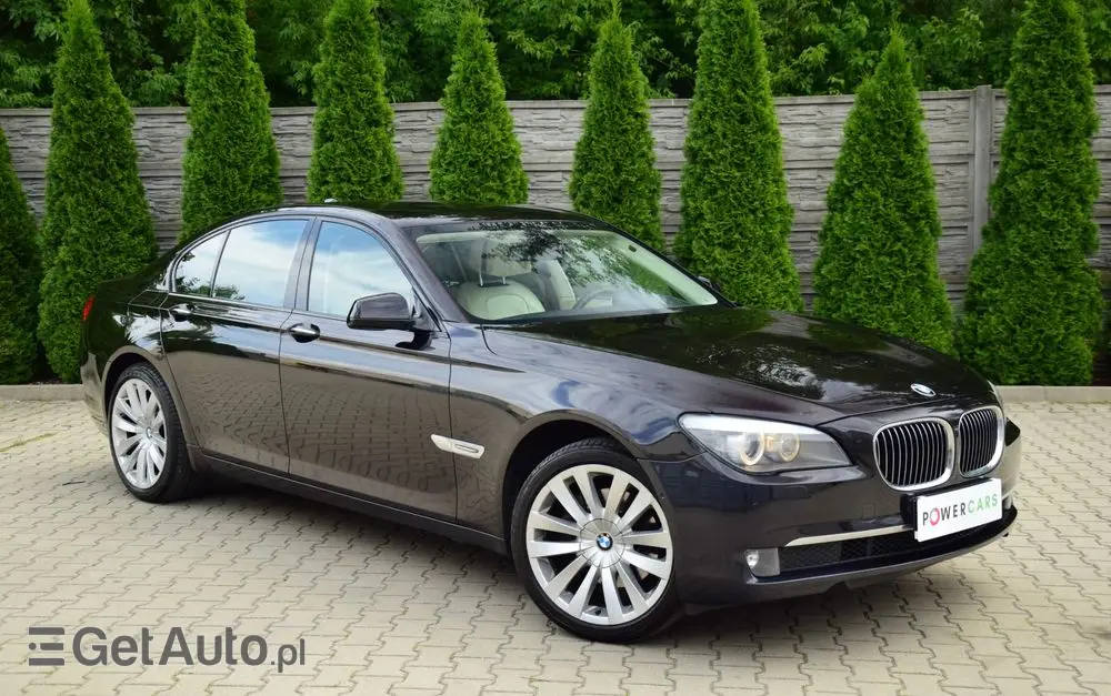 BMW Seria 7 740d