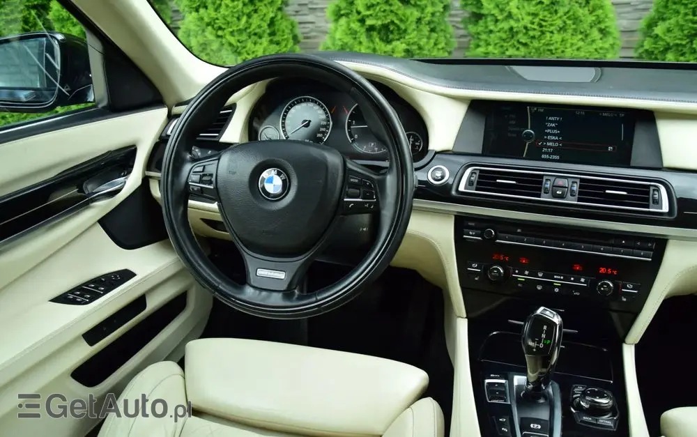 BMW Seria 7 740d