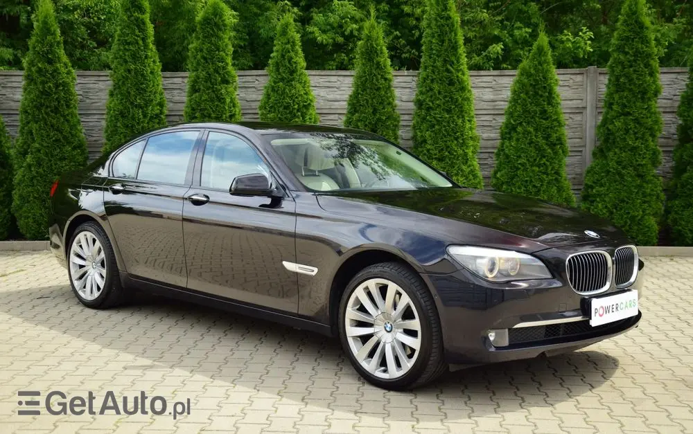 BMW Seria 7 740d