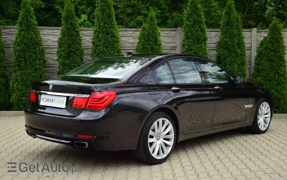 BMW Seria 7 740d